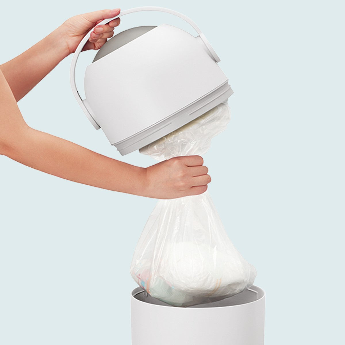 Magic Majestic diaper pail Concrete