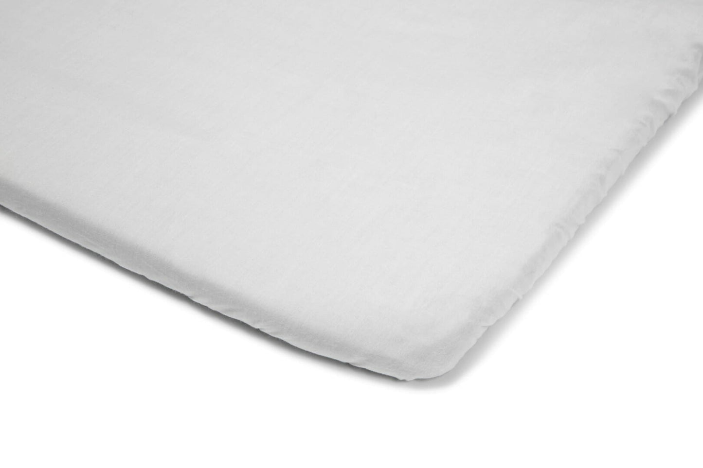 AeroMo's sheet for a travel cot - comes with an elastic band
