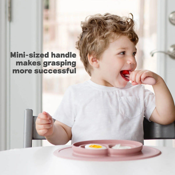 ezpz Mini Utensils – Dječja vilica i žlica za samostalno hranjenje - Patkica.eu